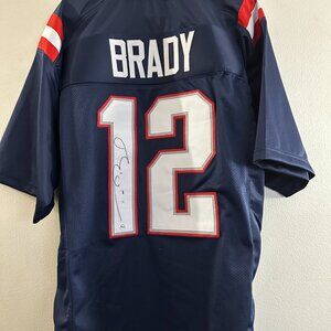 TOM BRADY SIGNED NEW ENGLAND PATRIOTS AUTOGRAPHED CUSTOM JERSEY W/COA  XL 1006